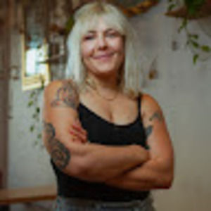 Meet your Posher, Simone